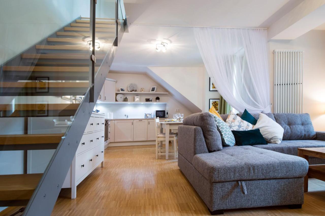 Modern Apartment Charvatova Прага Экстерьер фото