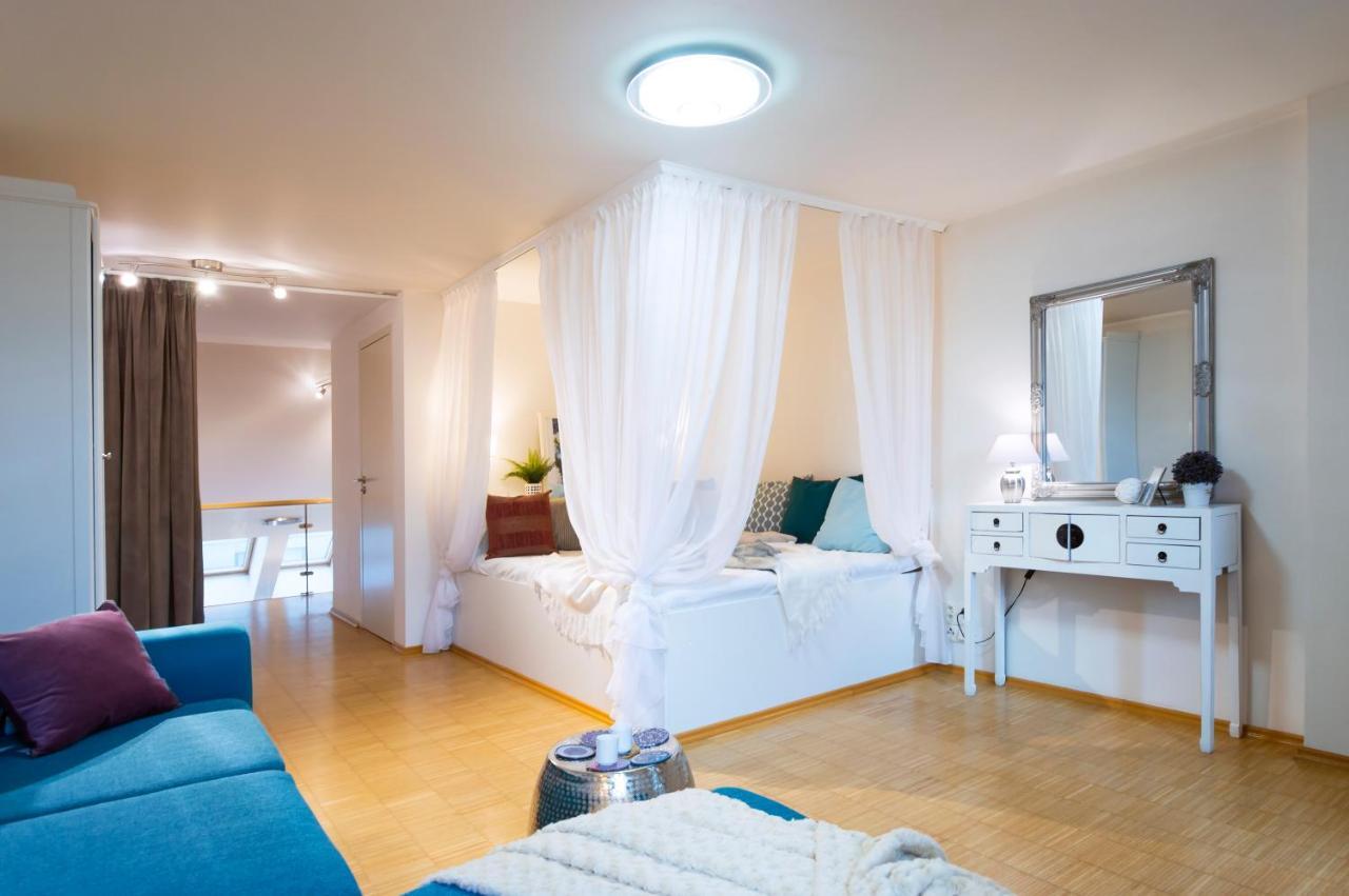Modern Apartment Charvatova Прага Экстерьер фото